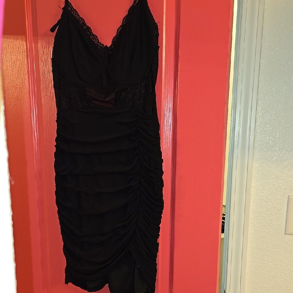 Elegant Black Lace Dress